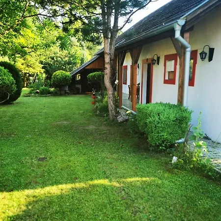 Holiday home Country House Horne Drzkovce *